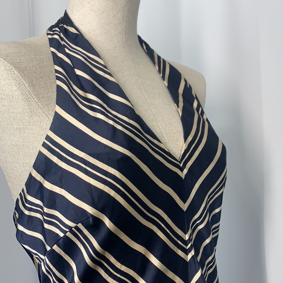 🌟5/$25 Banana Republic Silk Halter Neck Blouse - Navy Blue/Gold Chevron, Sz Med - Picture 5 of 11